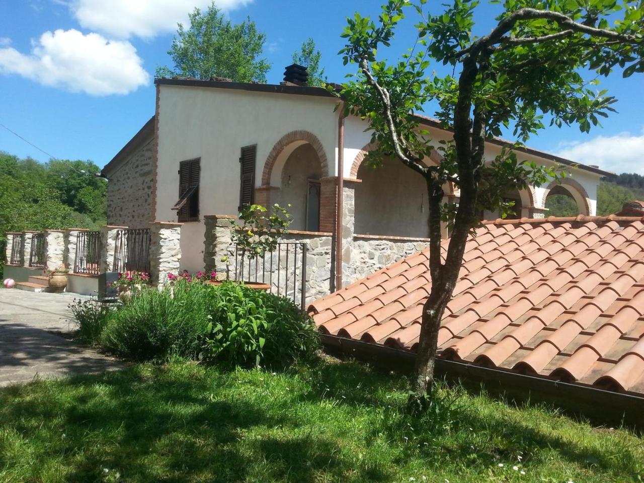 Ferienwohnung San Francesco E Il Lupo Pontremoli Exterior foto